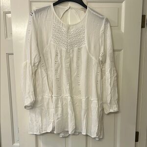 Adiva White rayon peasant style blouse, women’s size medium Barely worn